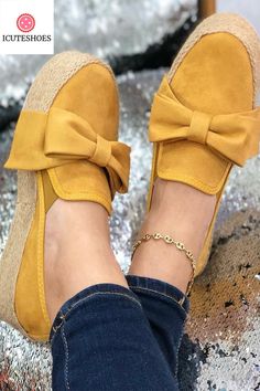 Embroidered Shoes Female Chinese Clothing Shoes Old Beijing Cloth Shoes Shoes Female MIMZF Antique Style Versatile Fashion Anti-slip Mom Embroidered Shoes Female